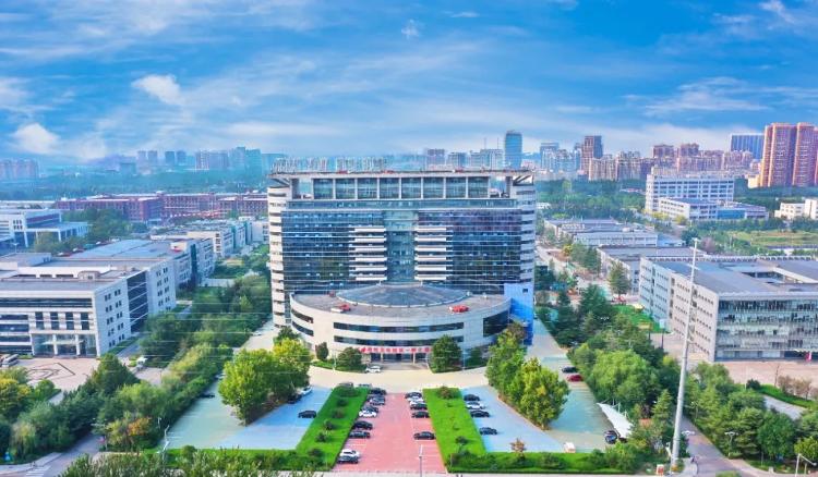 潍坊高新区举行2024年现场观摩点评——园区篇(图5)
